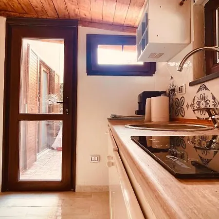 Casa Vacanza Gelsomino Holiday home Cala Gonone